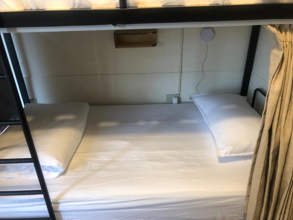 Simple Walk Guest House 小公寓 Tainan Luaran gambar