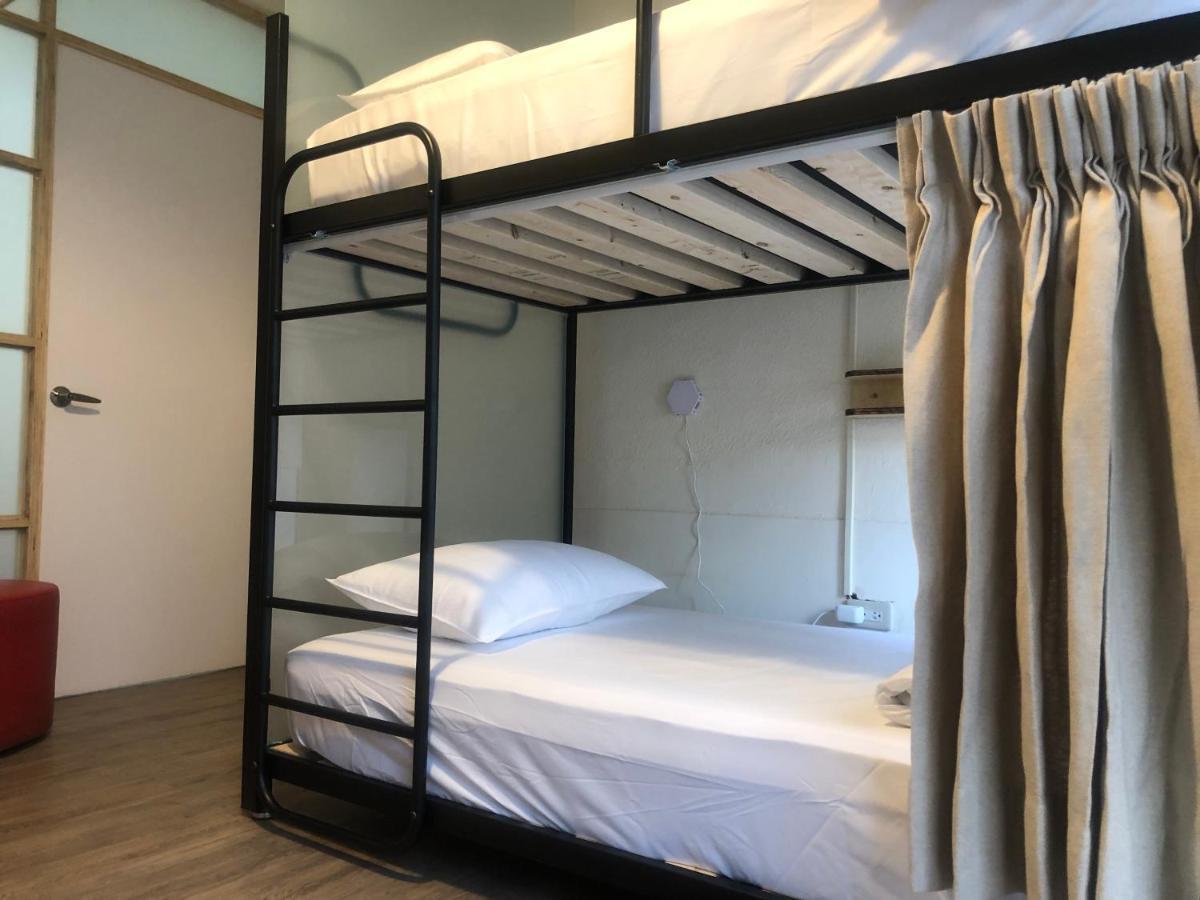 Simple Walk Guest House 小公寓 Tainan Luaran gambar