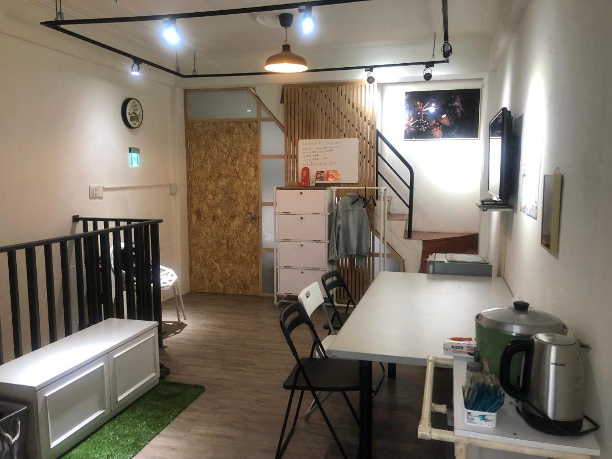 Simple Walk Guest House 小公寓 Tainan Luaran gambar