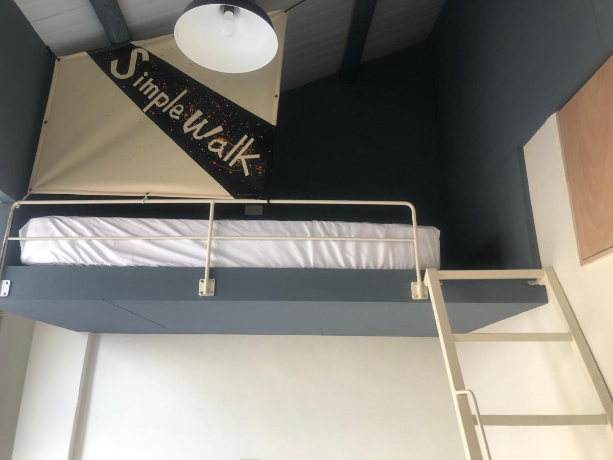 Simple Walk Guest House 小公寓 Tainan Luaran gambar